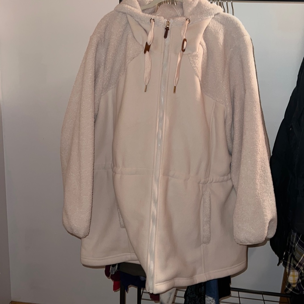 Koolaburra by UGG jacket size 4X.